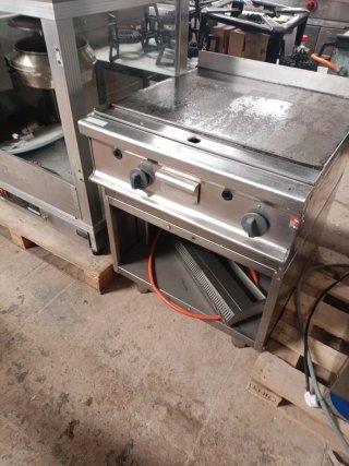 PLANCHA INDUSTRIAL CON MUEBLE MIRA MI PERFIL