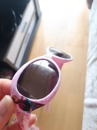 Gafas de sol infantiles rosas y moradas