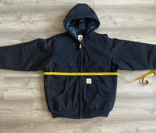 Chaqueta Carhartt Negra con Capucha