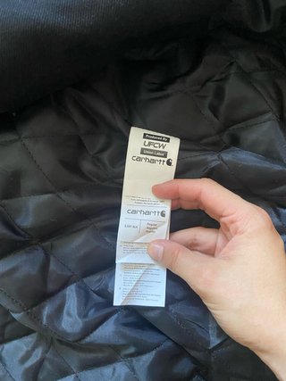 Chaqueta Carhartt Negra con Capucha
