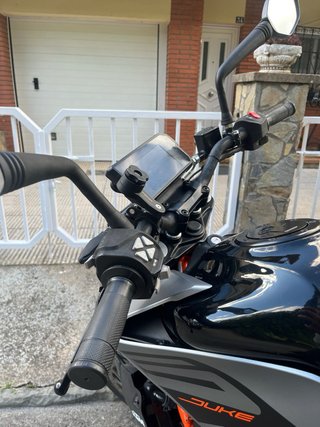 KTM 125Duke Negra y Naranja