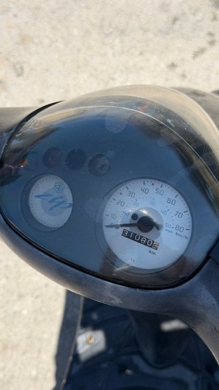 Piaggio Zip 2T Scooter