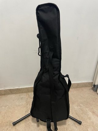 Ukelele Tenor Fender + Funda + Cinta