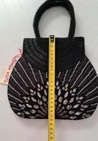 Bolso de fiesta negro y plateado