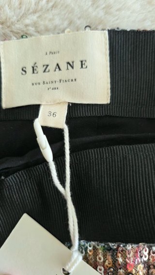 Conjunto Sézane Falda y Top Flores Lentejuelas