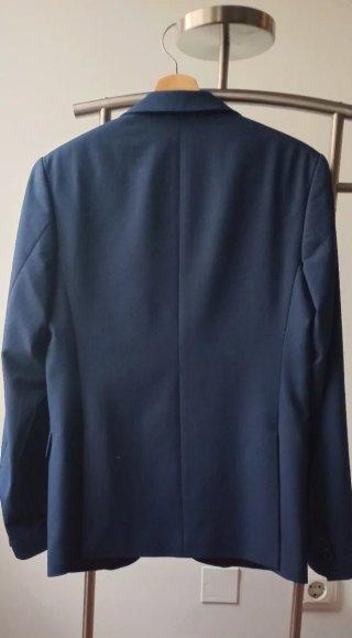 Traje chico Zara