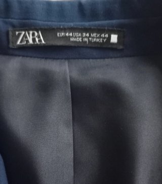 Traje chico Zara