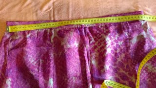 Falda larga de seda color fucsia