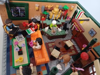 Lego Friends Central Perk