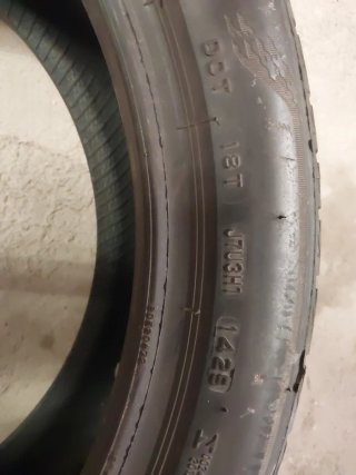 225 45 R18 95Y