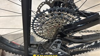 Berria Mako GT Carbono, motor polini par 90Nm 750w
