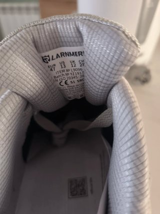 Zapatillas de seguridad talla 47 nuevas