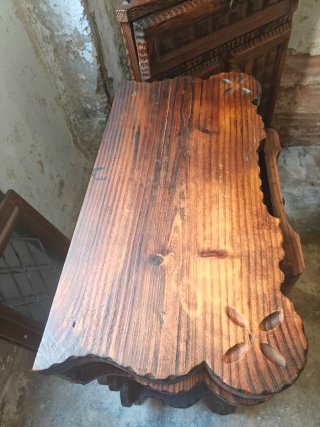 Mueble de esquina y mesa auxiliar madera