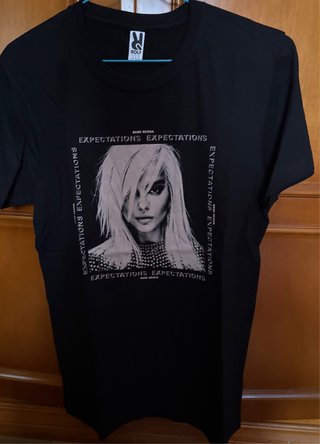 Camiseta Negra Bebe Rexha