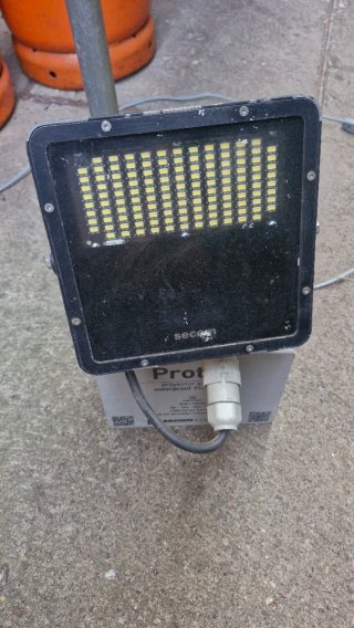 Foco LED Proyector Exterior Secom