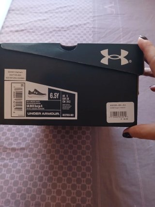 Sneakers sportive Under Armour per bambini