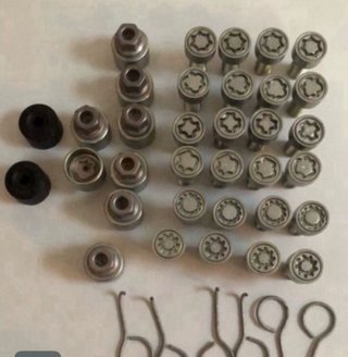TORNILLOS ANTIRROBO VW GOLF AUDI SEAT VW T4T5 T6.1