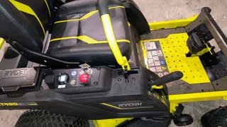Cortacésped Eléctrico Ryobi ZT480EX Giro Cero