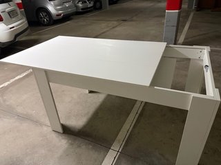 Mesa comedor extensible 140/200 cm Selena Banak