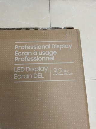 Monitor Samsung QM32C