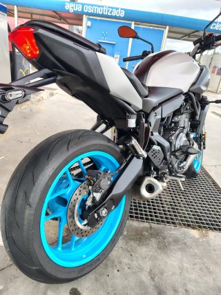 Yamaha MT-07 Naked Azul/Plata Manual