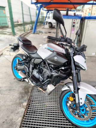 Yamaha MT-07 Naked Azul/Plata Manual