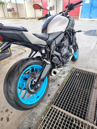 Yamaha MT-07 Naked Azul/Plata Manual