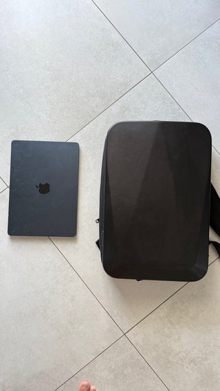 Mochila Rígida Portátil / Viaje