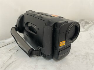 Sony HandyCam Video 8 XR