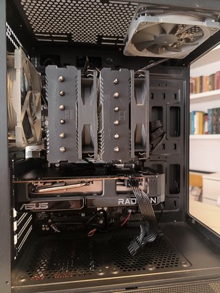 PC Gaming i7 8700 RX 7600 32GB RAM