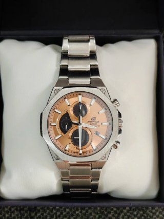 Reloj Casio Edifice Cronógrafo Dorado y Plateado