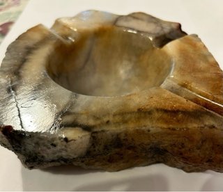 Cenicero antiguo de mármol natural