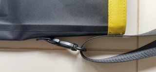 Borsa da bici impermeabile nera e gialla