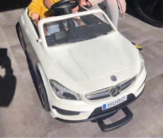 Coche eléctrico infantil con mando
