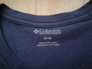 Camiseta Columbia Azul con Estampado