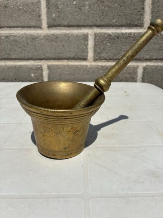Mortaio e pestello in bronzo