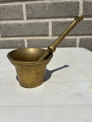 Mortaio e pestello in bronzo