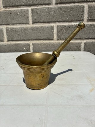 Mortaio e pestello in bronzo