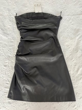Vestido Zara efecto piel drapeado