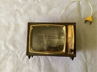 Souvenir religioso vintage TV