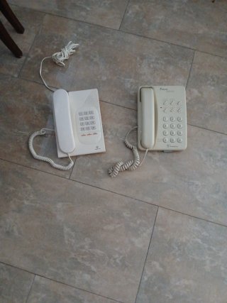 Teléfonos Fama y Telco Blancos