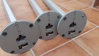 Altavoces de suelo JVC plateados
