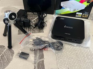 Proyector Portátil Isonic FHD200 Negro