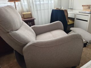 Sillón reclinable manual tela beige/gris