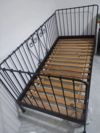 Cama hierro vintage con somier