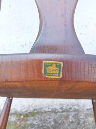 7 Sillas Ercol madera de olmo. Original con sello.