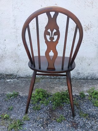 7 Sillas Ercol madera de olmo. Original con sello.