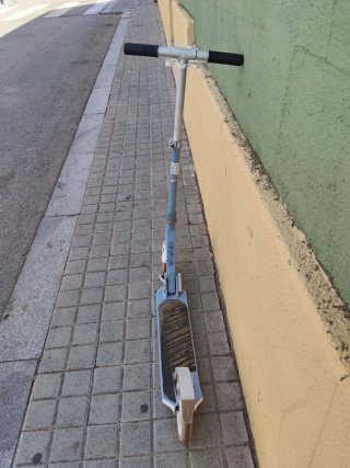 Patinete Oxelo compacto y ligero