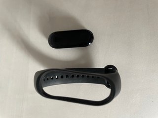 Xiaomi Mi Band 3 Negra y fit bit. Para reparar.