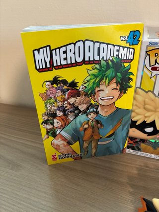 Funko Pop Bakugo 1810 + Manga MHA Vol. 1 & 42